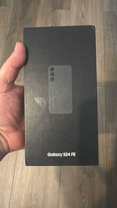 Samsung Galaxy S24 FE Dual SIM, 8GB RAM, 128GB, 5G, Graphite