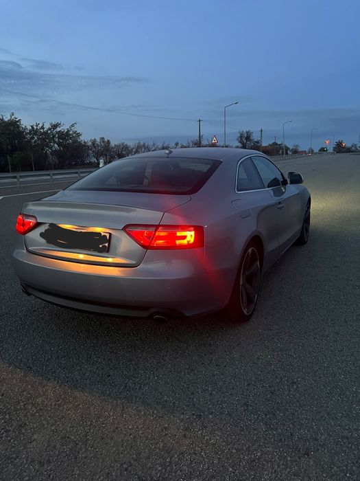 Audi a5 2010 2.7 tdi 190 cp