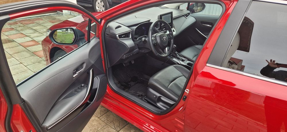 Toyota Corola Hybrid Sedan Exclusive