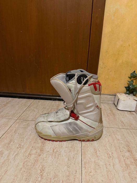 Сноуборд и сноуборд обувки