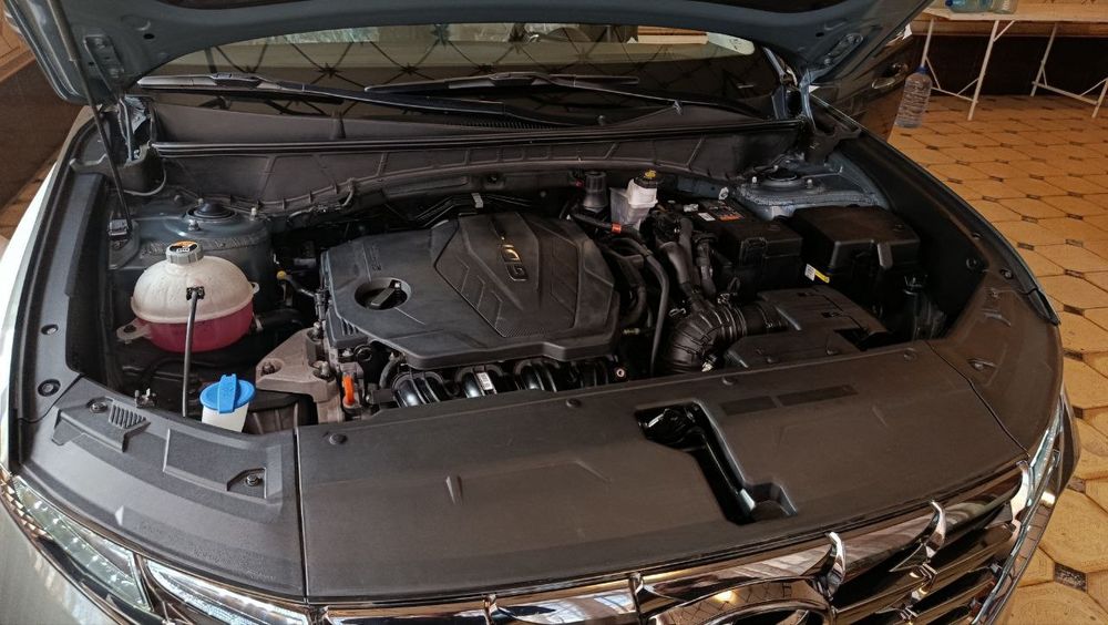 2.5 моторли энг фул туксон сотилади