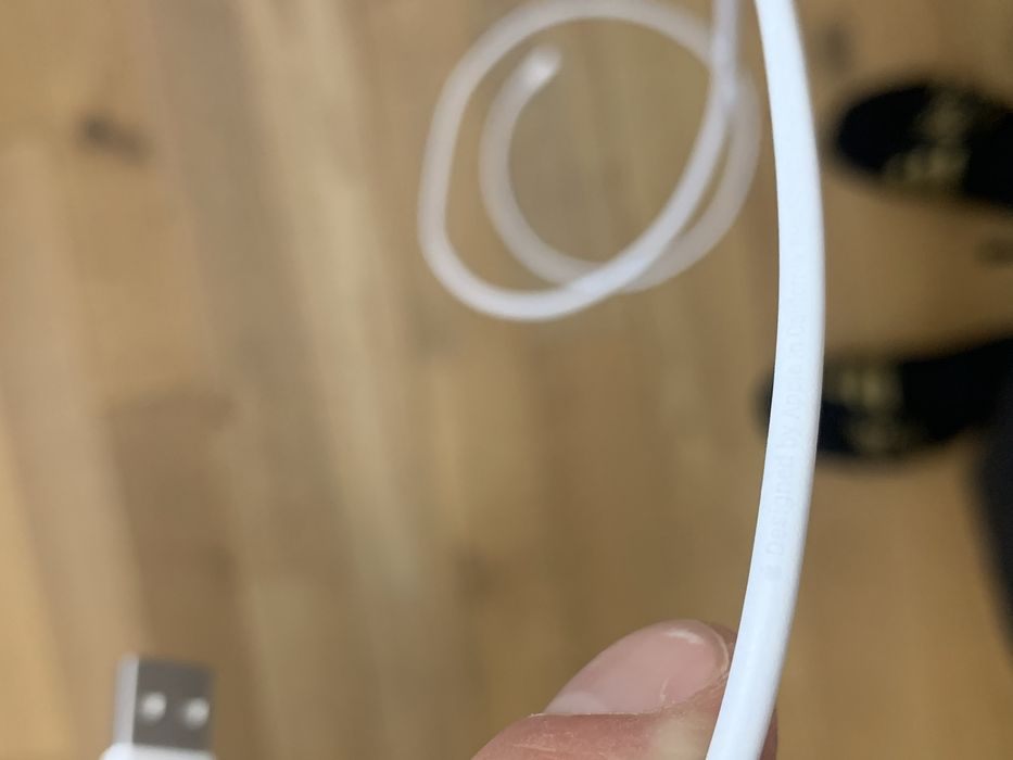 ORIGINAL Incarcator Iphone Cablu de incarcare date Apple - USB, 1m NOU