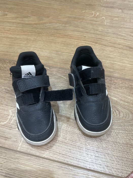 Кроссовки детские Adidas