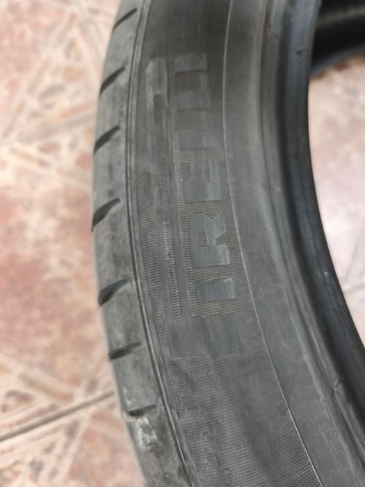 285/40R21 PIRELLI PZ4