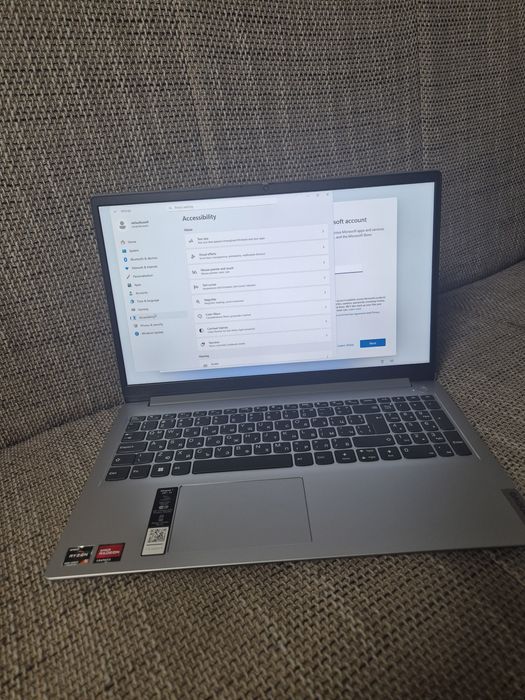 Лаптоп Lenovo ideaPad 1 15SLC7