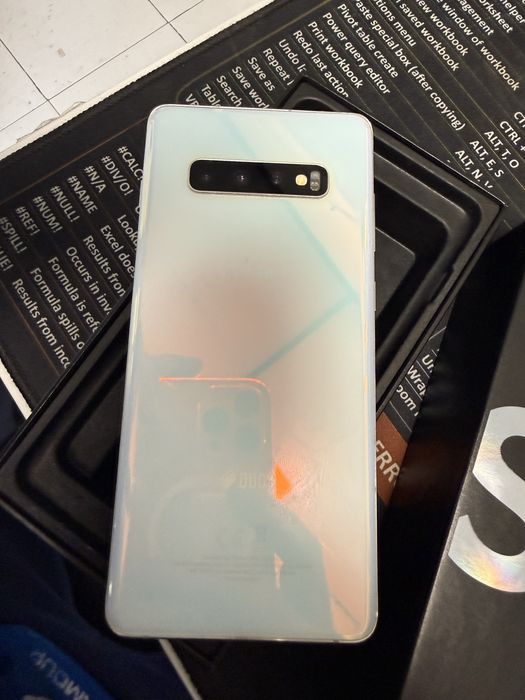 Samsung Galaxy S10 Plus 128GB 8GB RAM Dual SIM fără defecte