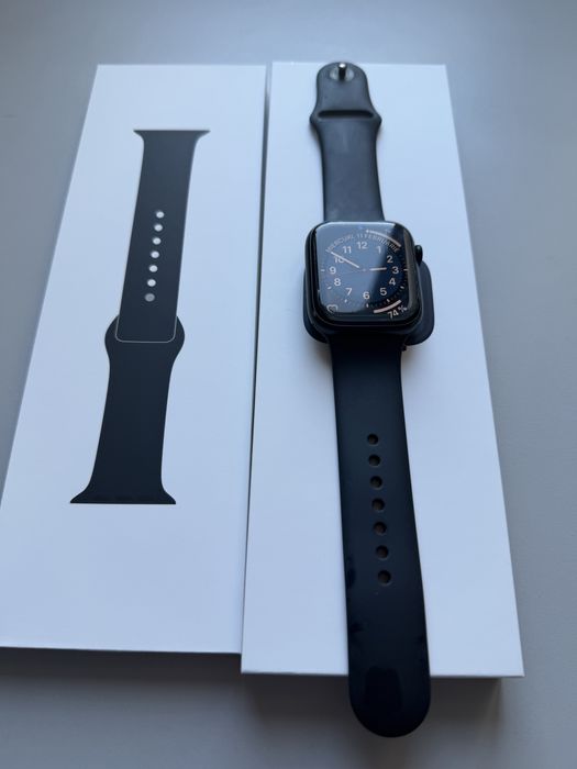 Apple Watch 9, Carcasa Midnight Aluminium 45 mm, Midnight Sp. Band S\M