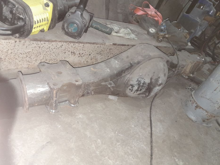 Avftobuz Isuzu mosti sotiladi