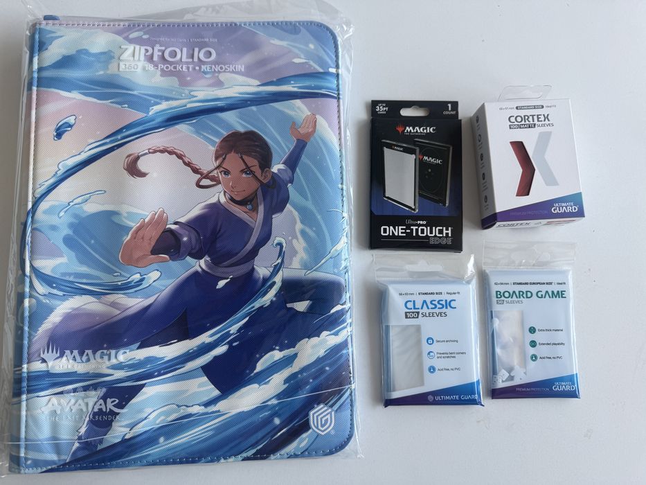 Magic The Gathering Binder + Sleeves