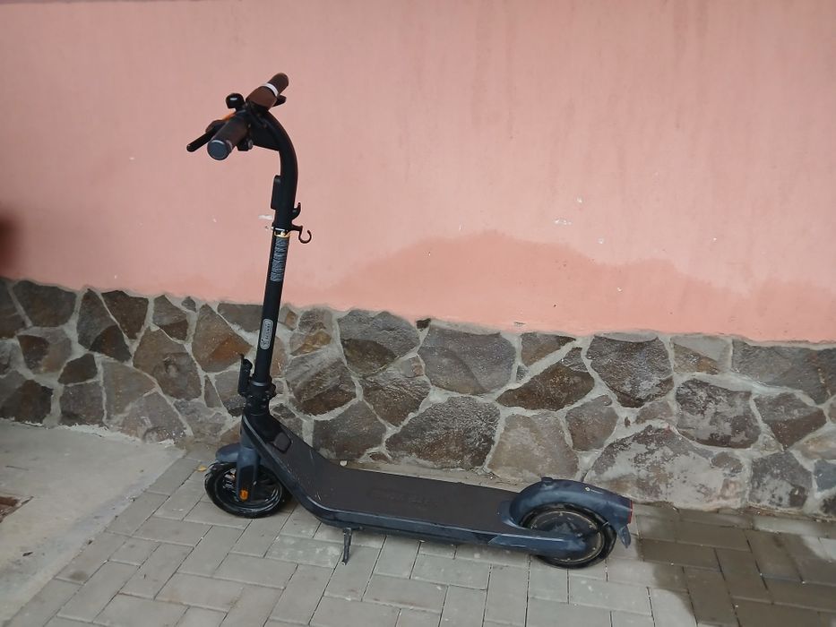 Vand trotinetă electrica ninebot e 2 pro