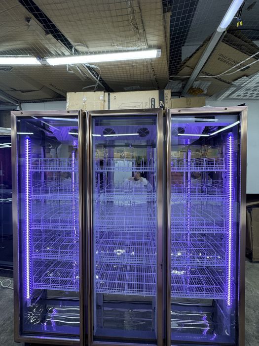 Витринный холодильники