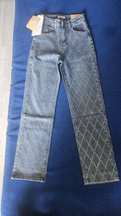 Продам джинсы женские