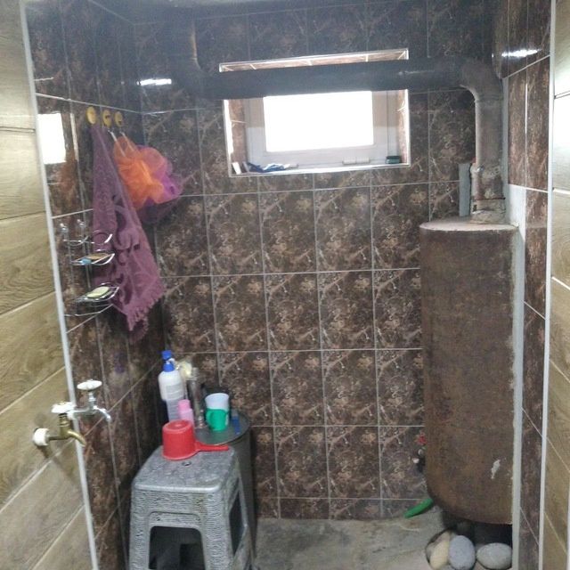 Ховли сотилады...