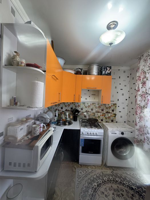 Продам 2 ком квартиру по адресу Абая 106