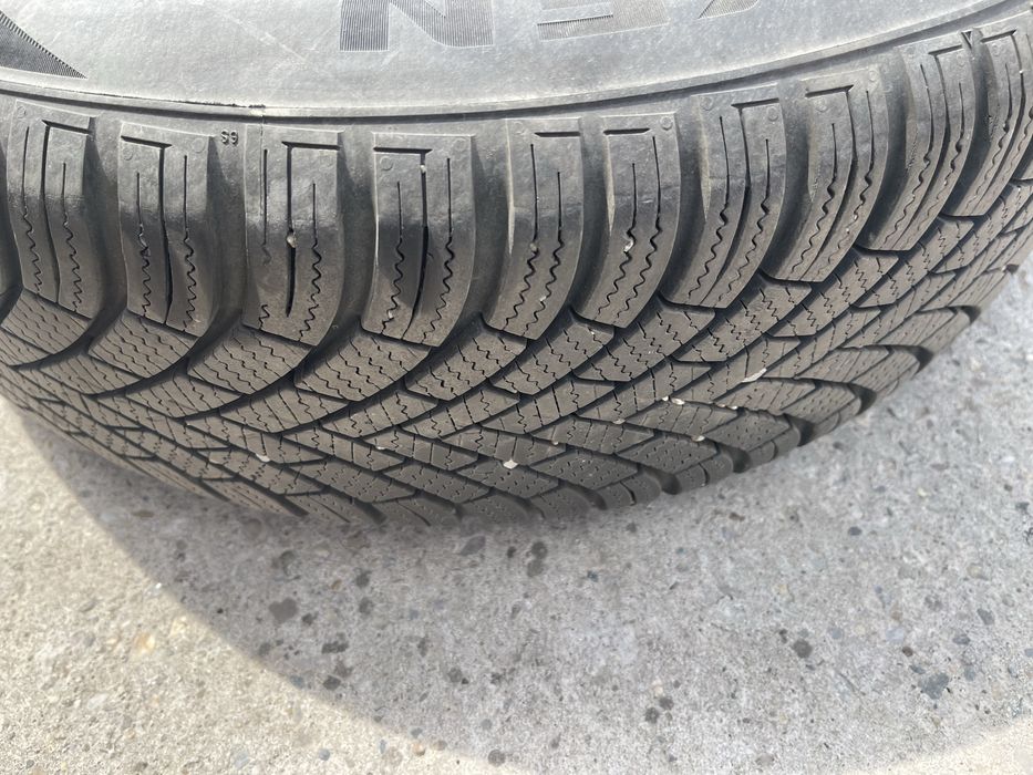 Cauciucuri iarna 215/60 R16 Nexen, DOT 3222