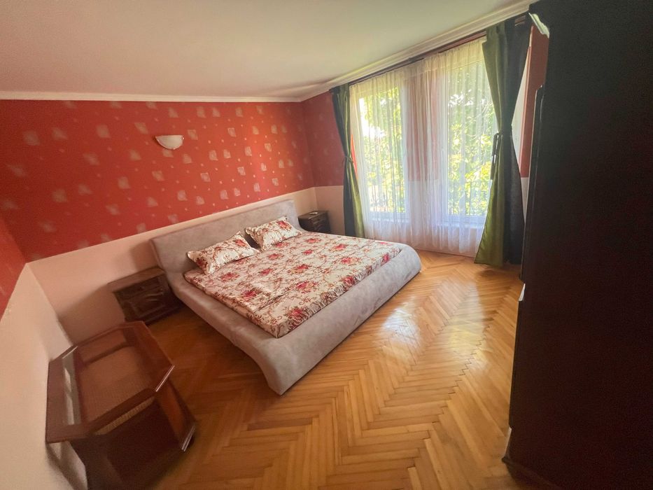 Vila Azurului Costinesti 5 camere, la 60m de plaja.