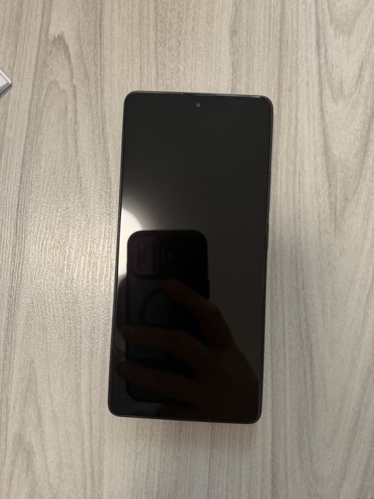 Readmi Note 13 Pro 256 gb 8 gb Ram