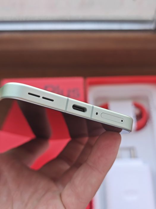 OnePlus 15 256Gb 5G как новый