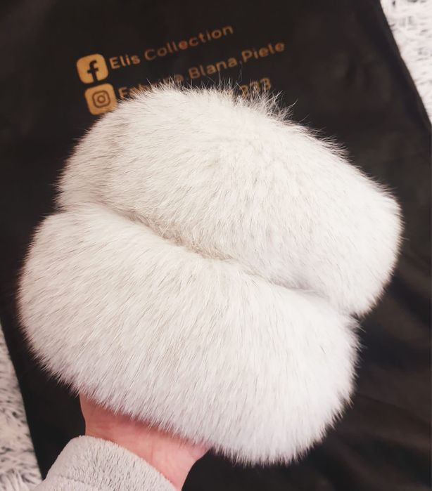 Haină din blană de vulpe polară