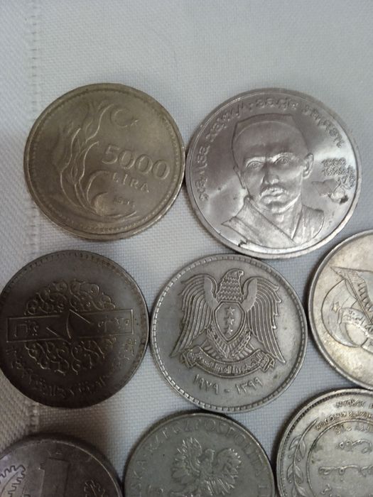 Продаются монеты