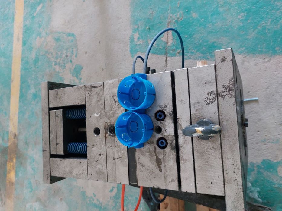 Kalso qoliplari sotiladi. Sifati kafolatlanadi