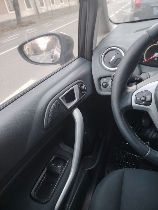 Ford fiesta/1.4 tdci/an 2012/EURO 5/4 uși/Distribuție Lanț/Germania