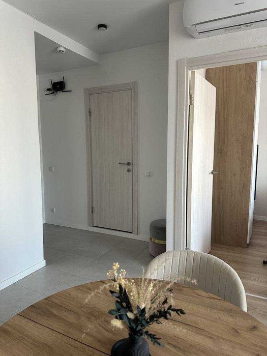 Сдается просторная 2-х комнатная квартира в центе,  2/3/9. Р5