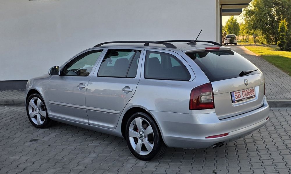 SKODA Octavia 2012 — imagine 4