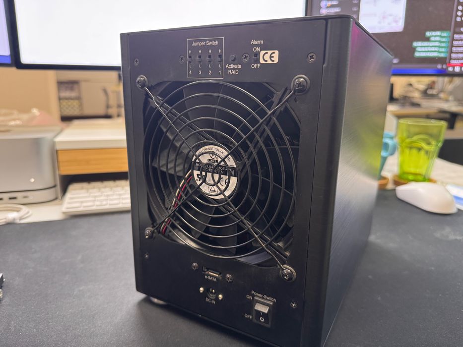 RACK Lian Li EX-503 - 5 HDD-uri 3.5" +40TB stocare