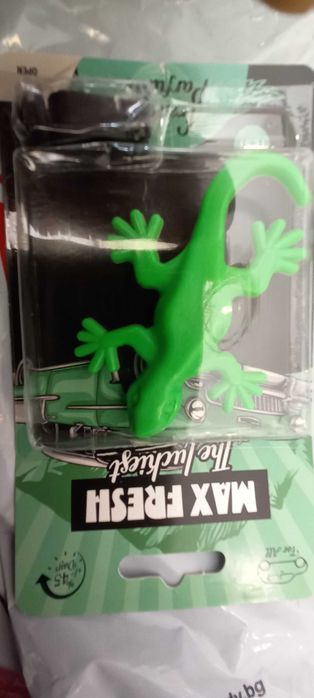 Продавам ароматизатор за кола