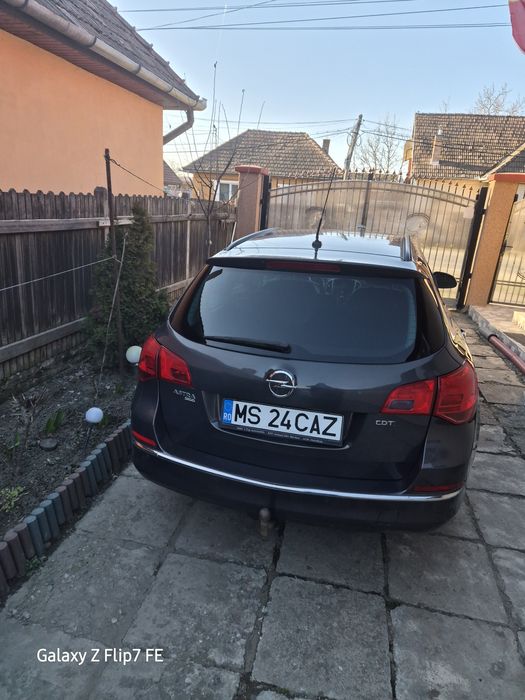 Opel Astra J an 2013