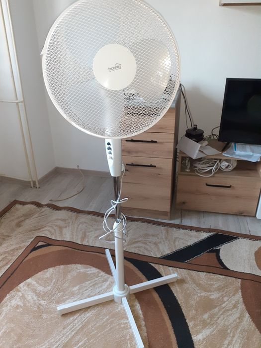 Vând ventilator pentru veri calduroase