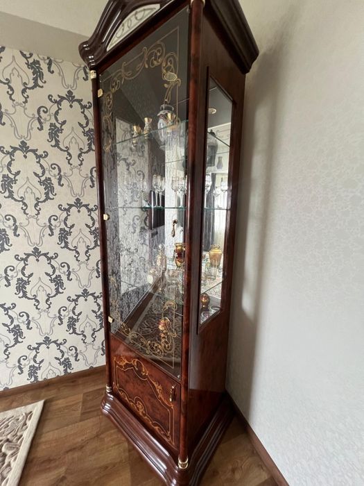 Сервант для посуды