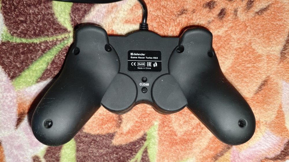 Геймпад на ПК и пс2 и пс3  проводной