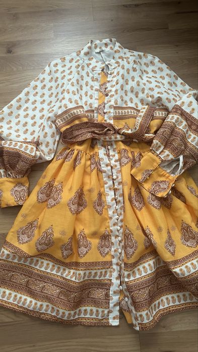 Рокля -бутикова !