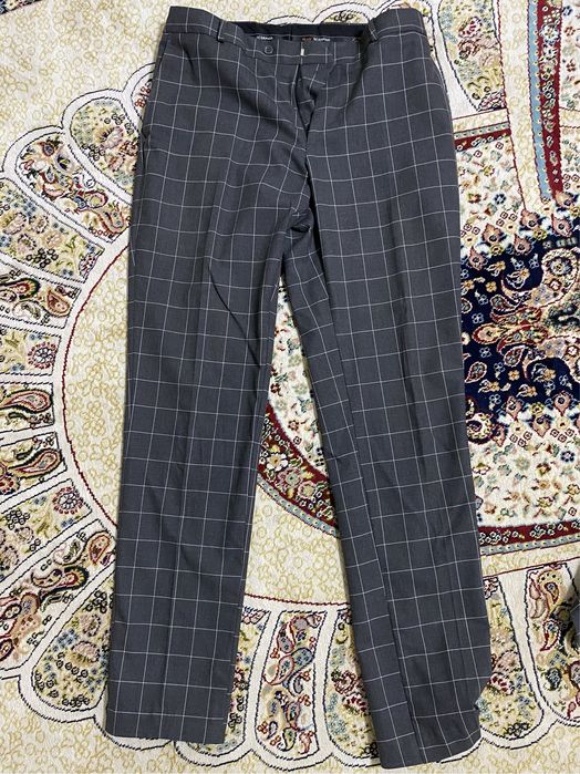 Костюм серый новый