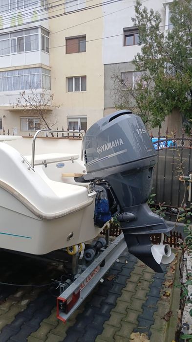 Barca Yamaha Zenit 605 LUX