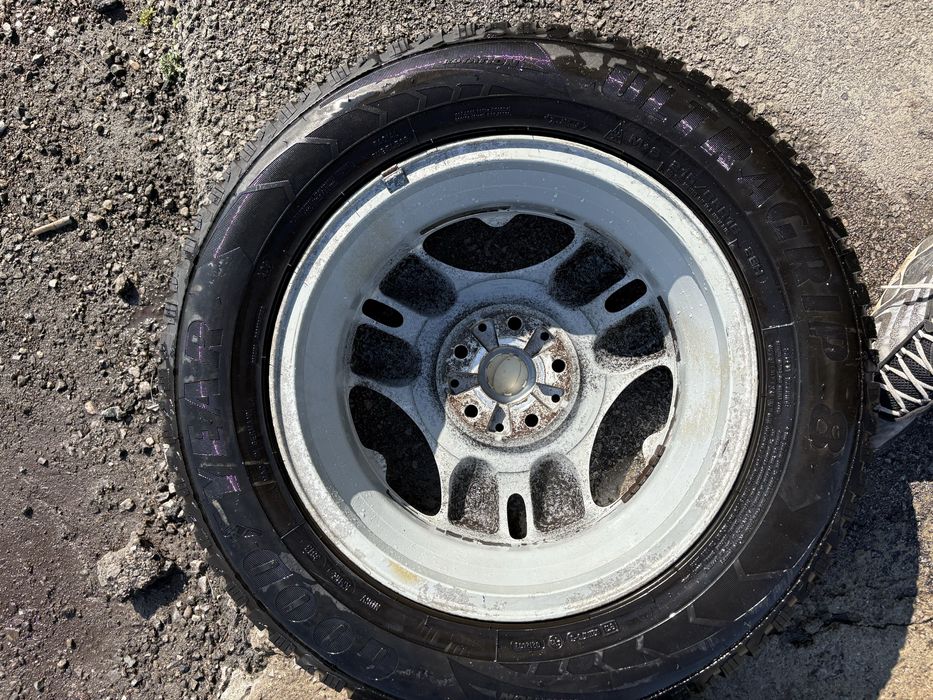 Джанти с гуми за Land rover Freelander 16”