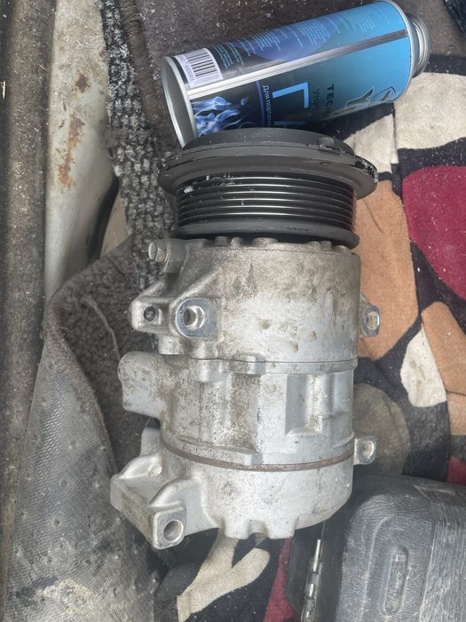 Компресор кондиц