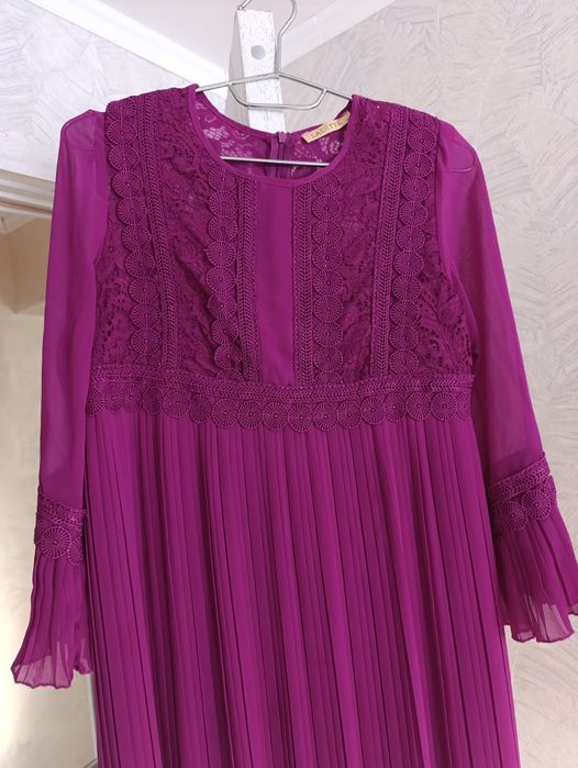 Продам женское платье