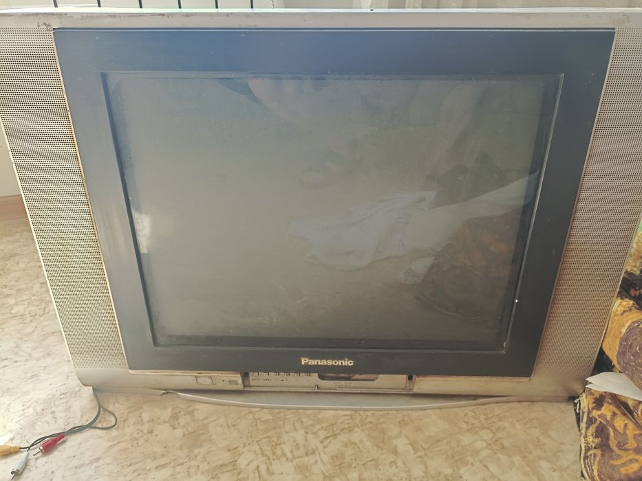 Продам телевизоры Panasonik , JVC