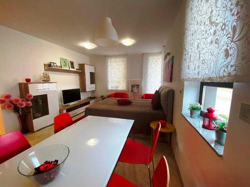 Продава се Едностаен апартамент в София, Люлин 10 - 60 кв.м за 1500 €/кв.м - Снимка #2