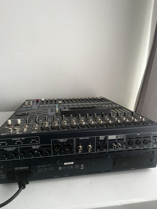 Mixer Yamaha O1V 96. Versiunea 2