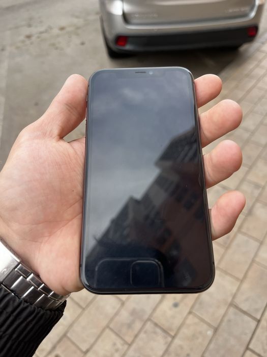 Телефон IPhone 11 128GB
