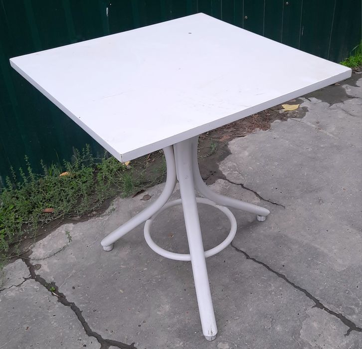 Продаются старинная    этажарка.