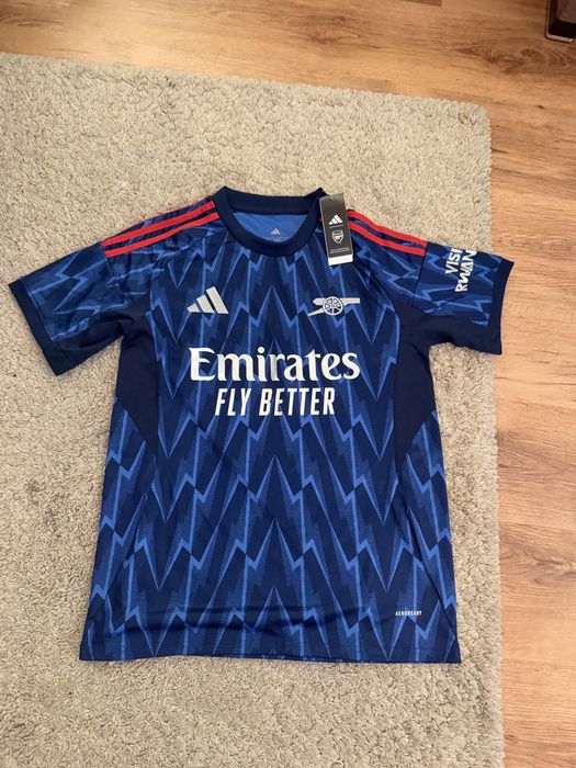 Tricou arsenal.