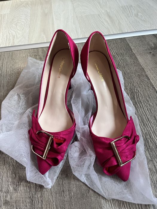 Нови празнични обувки 39 номер