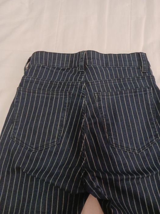 Продавам дънки  26 разер ,  на  PINKO-50лв  ;ZARA -20лв ;Berchka15лвk