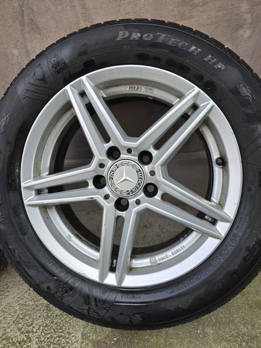 Jante Mercedes, cu anvelope de vară și senzori de presiune