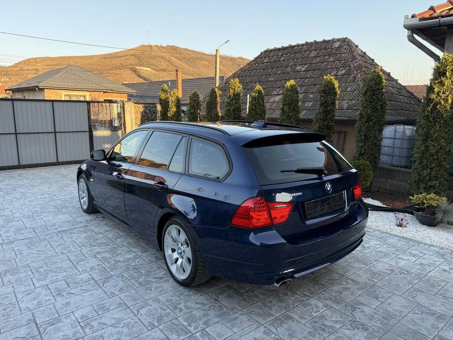 Bmw seria 3 ~ 320D~ XDRIVE~ Automat ~ Panoramic~ BiXenon~ Full Led ~